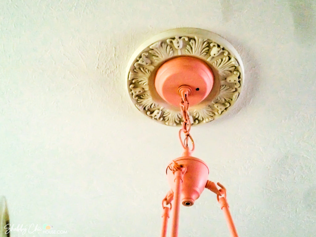 Aged & Dusted Ceiling Medallion
