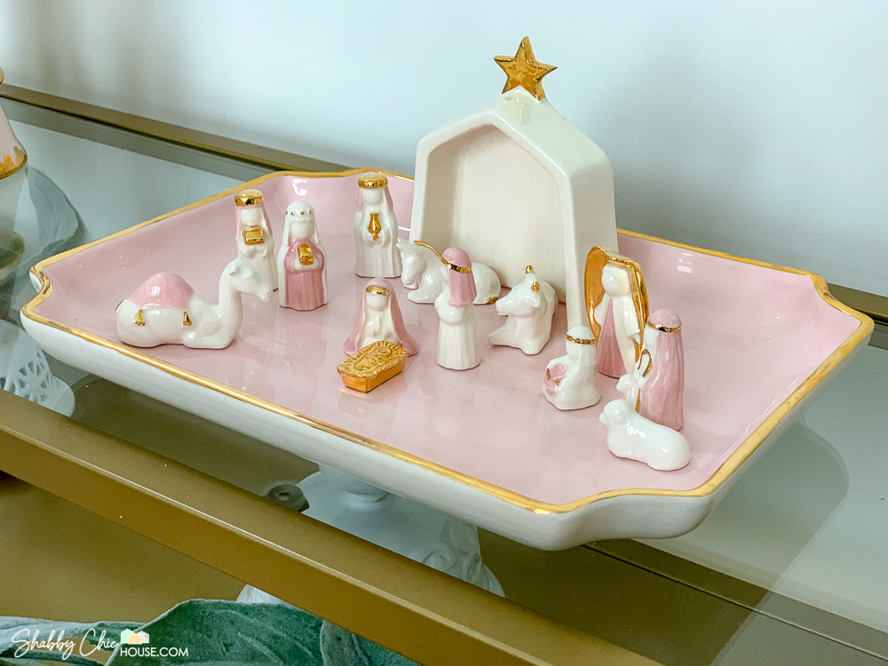 Image of a 14 piece nativity scene set from Lo Home.